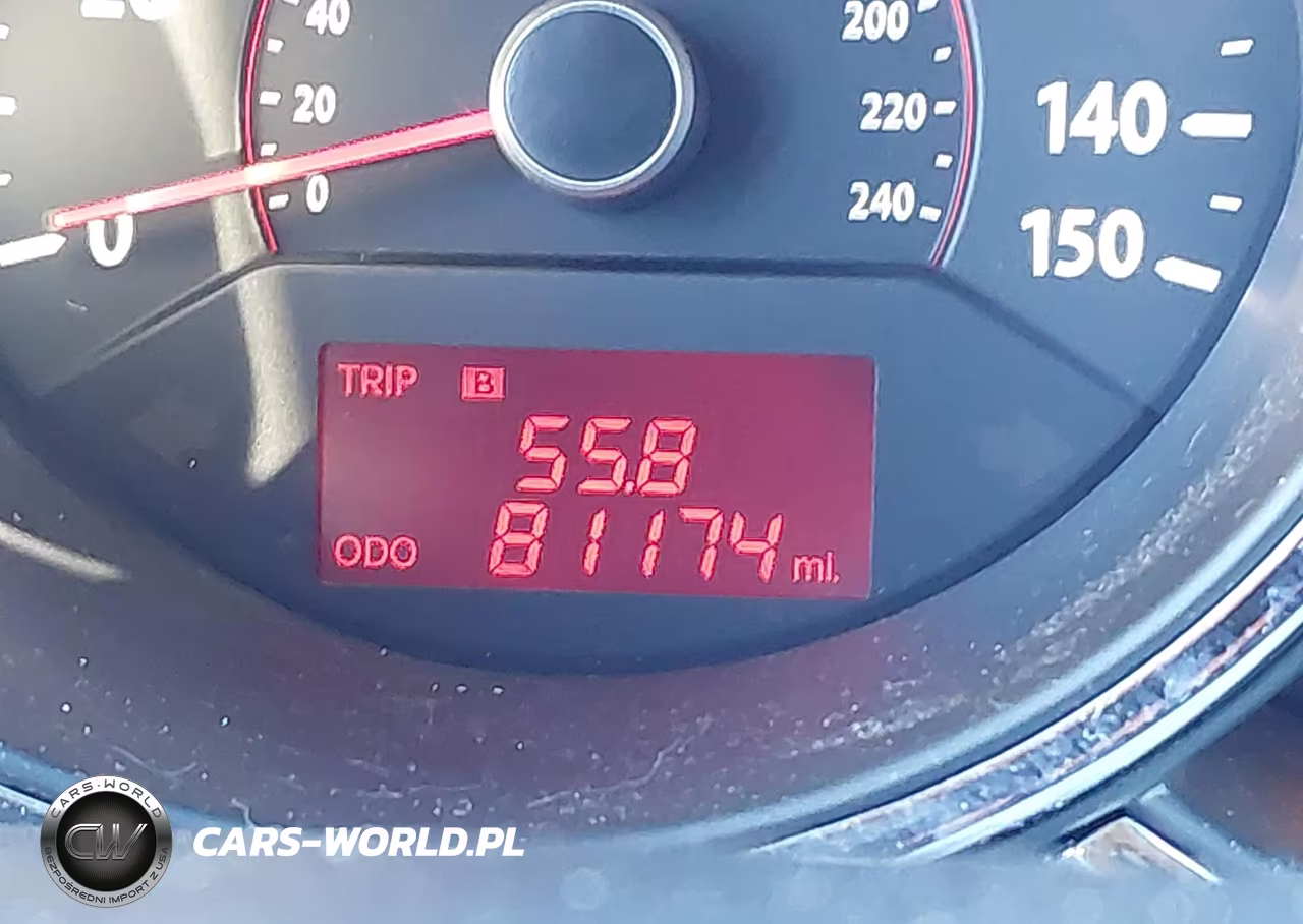 2011 Kia Sorento VIN:5XYKT3A10BG153015 - 16