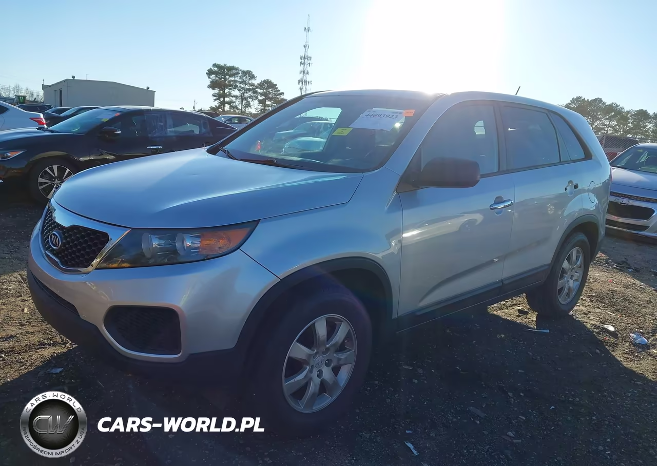 2011 Kia Sorento VIN:5XYKT3A10BG153015 - 2