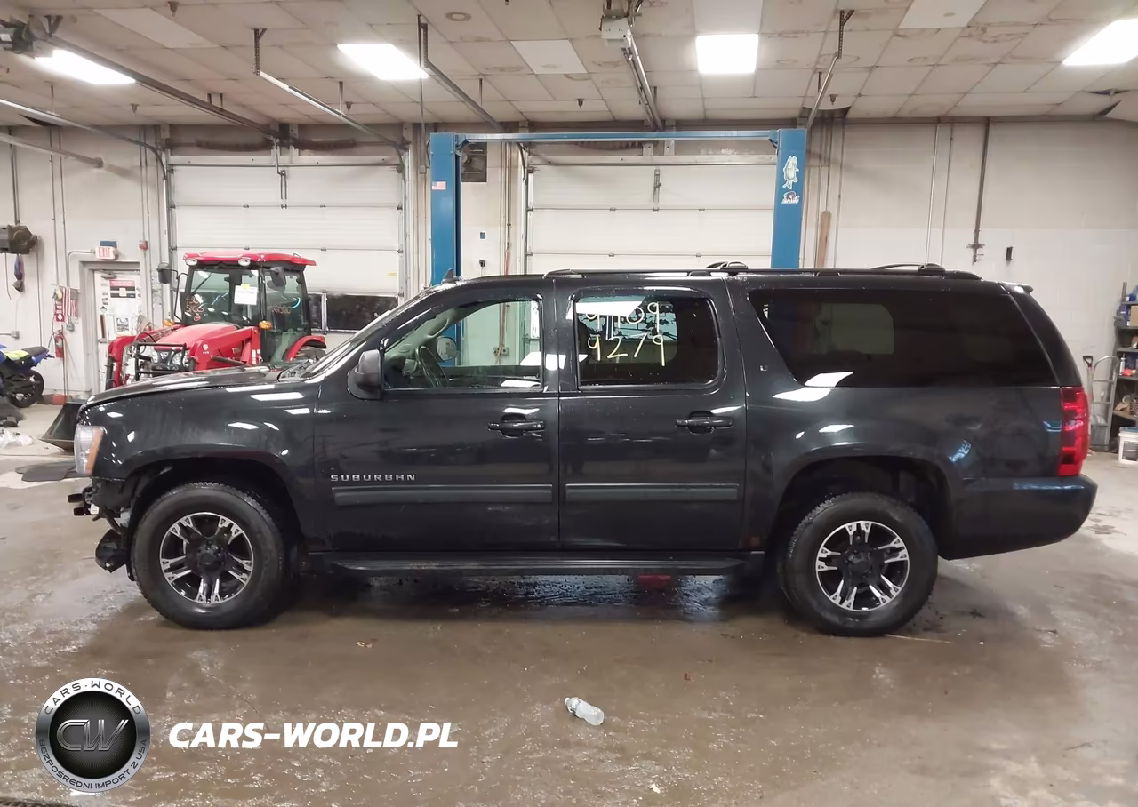 2013 Chevrolet Suburban 1500 Lt VIN:1GNSKJE79DR189903 - 15