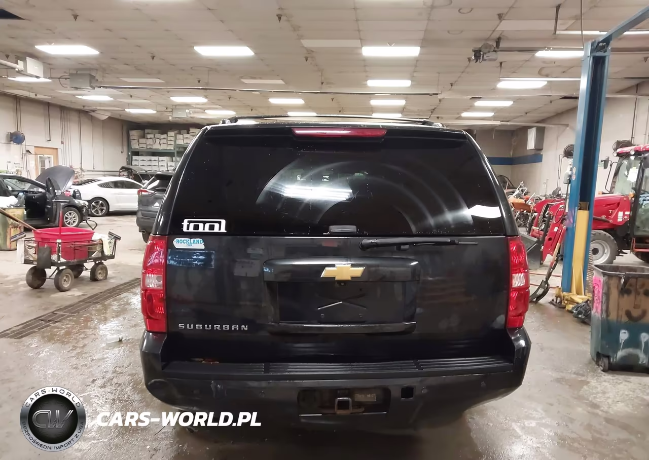 2013 Chevrolet Suburban 1500 Lt VIN:1GNSKJE79DR189903 - 17