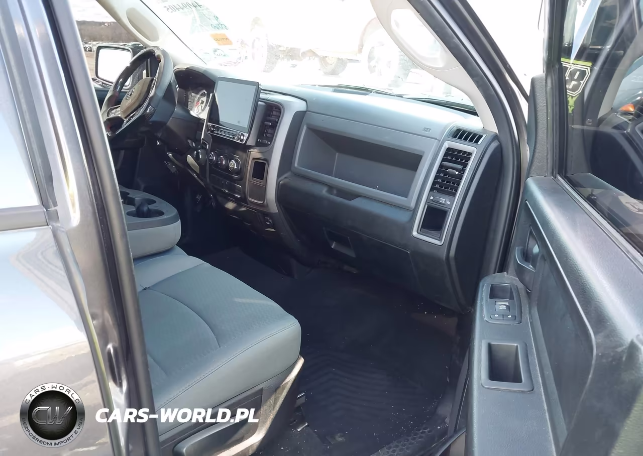 2019 Ram 1500 Classic Tradesman 4X2 6'4 Box VIN:1C6RR6FG0KS590560 - 5