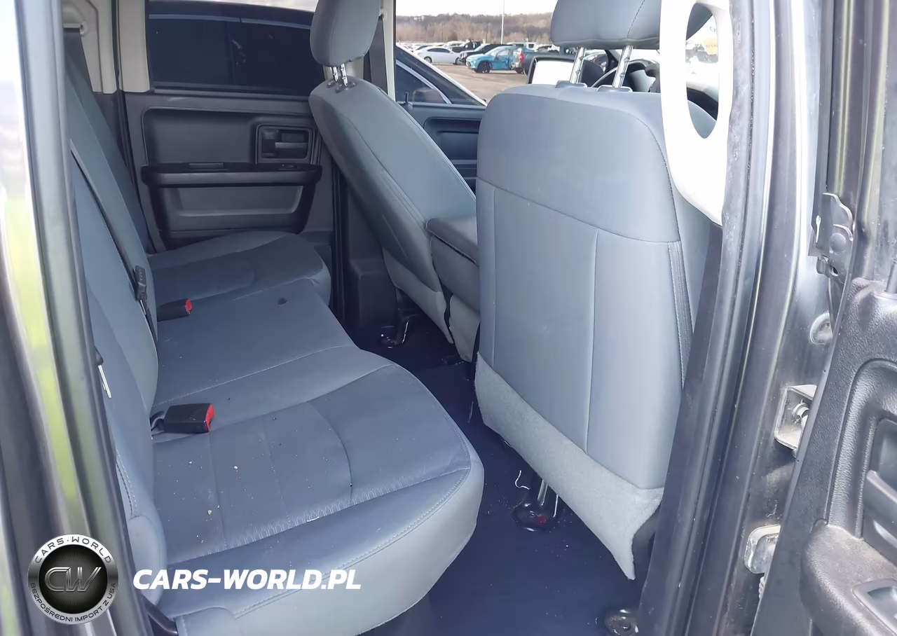 2019 Ram 1500 Classic Tradesman 4X2 6'4 Box VIN:1C6RR6FG0KS590560 - 8