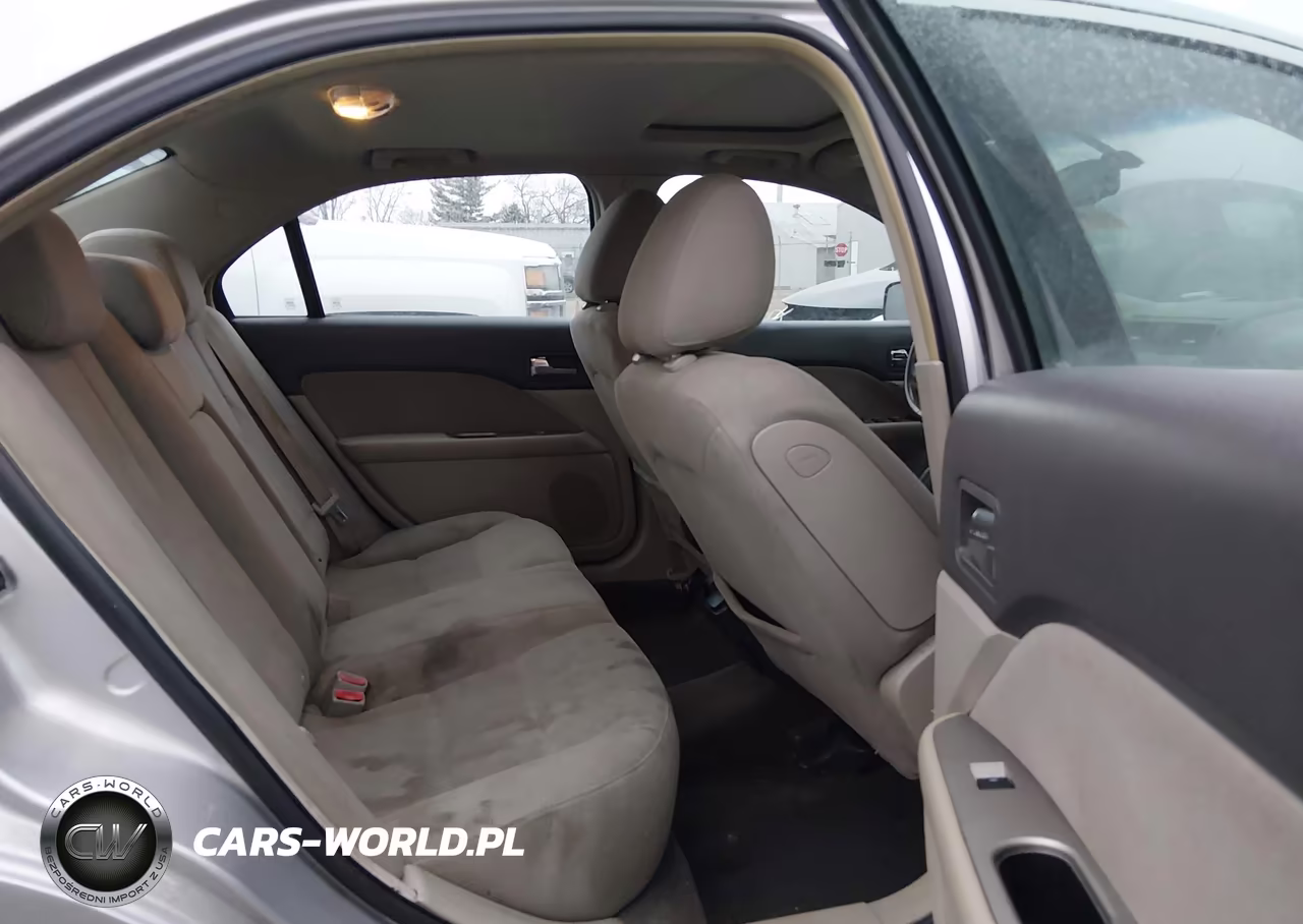 2010 Ford Fusion Hybrid VIN:3FADP0L34AR144693 - 8