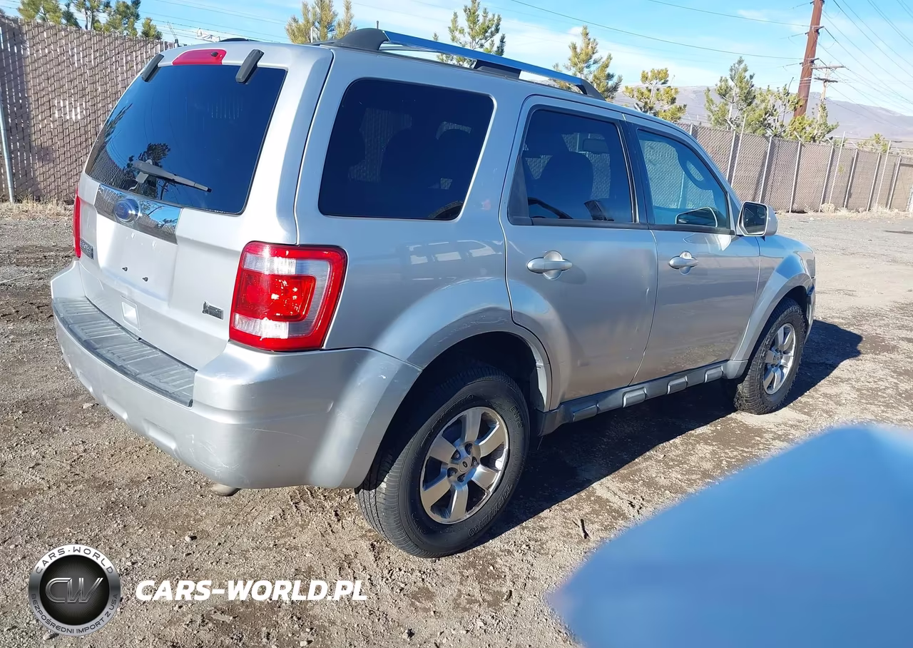 2010 Ford Escape Limited VIN:1FMCU9EG5AKB56659 - 4