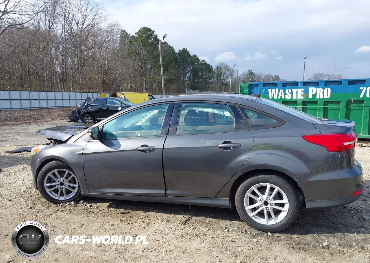 2017 Ford Focus Se VIN:1FADP3F20HL216860 - 14