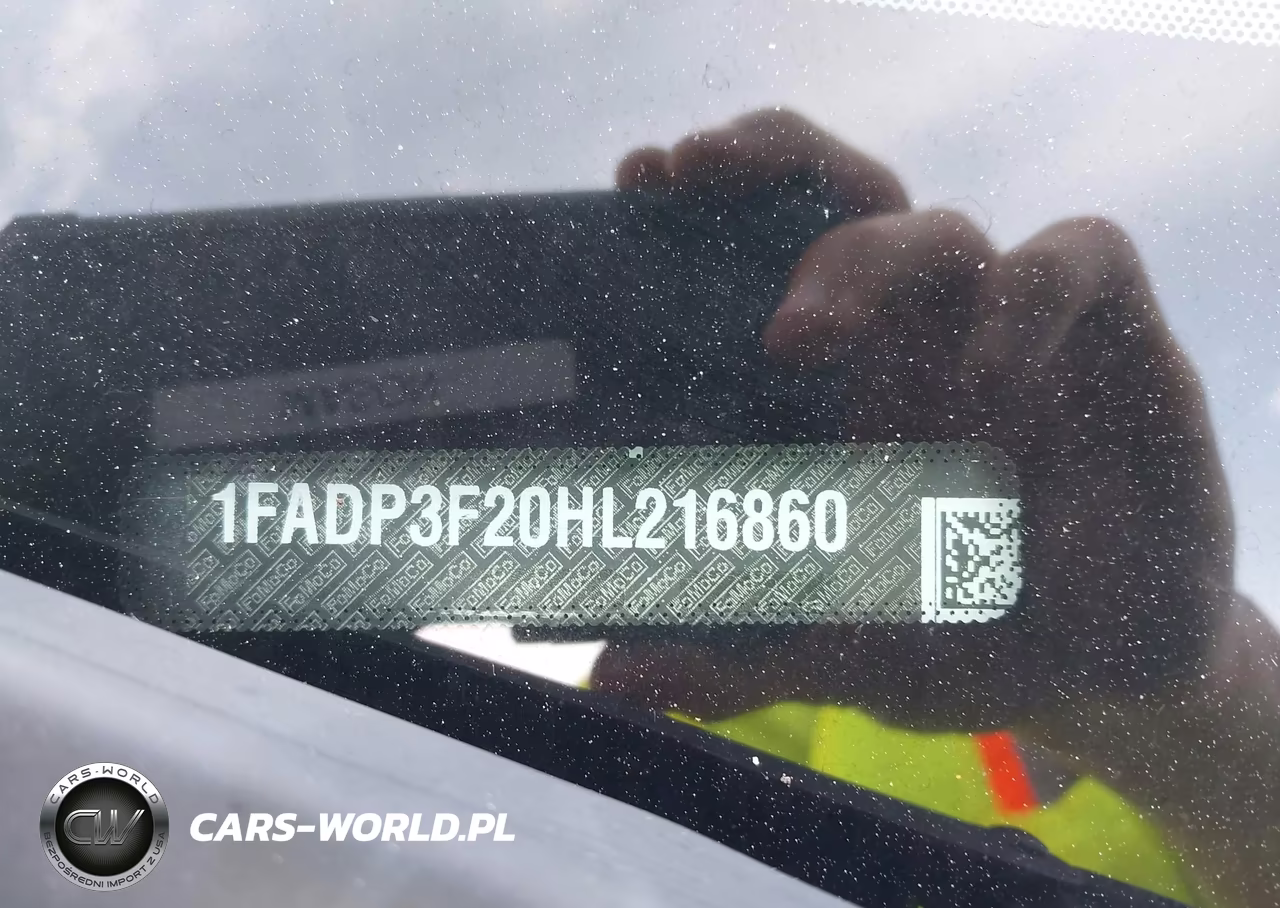 2017 Ford Focus Se VIN:1FADP3F20HL216860 - 17