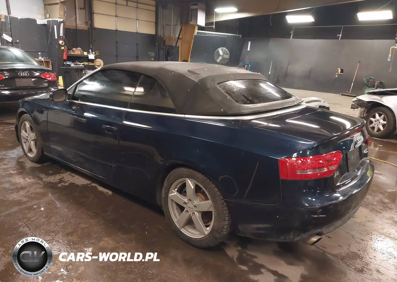 2010 Audi A5 2.0T Premium VIN:WAULFAFHXAN009756 - 3