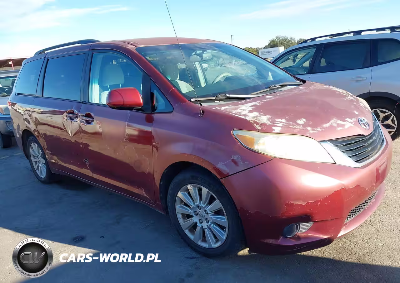 2011 Toyota Sienna Le