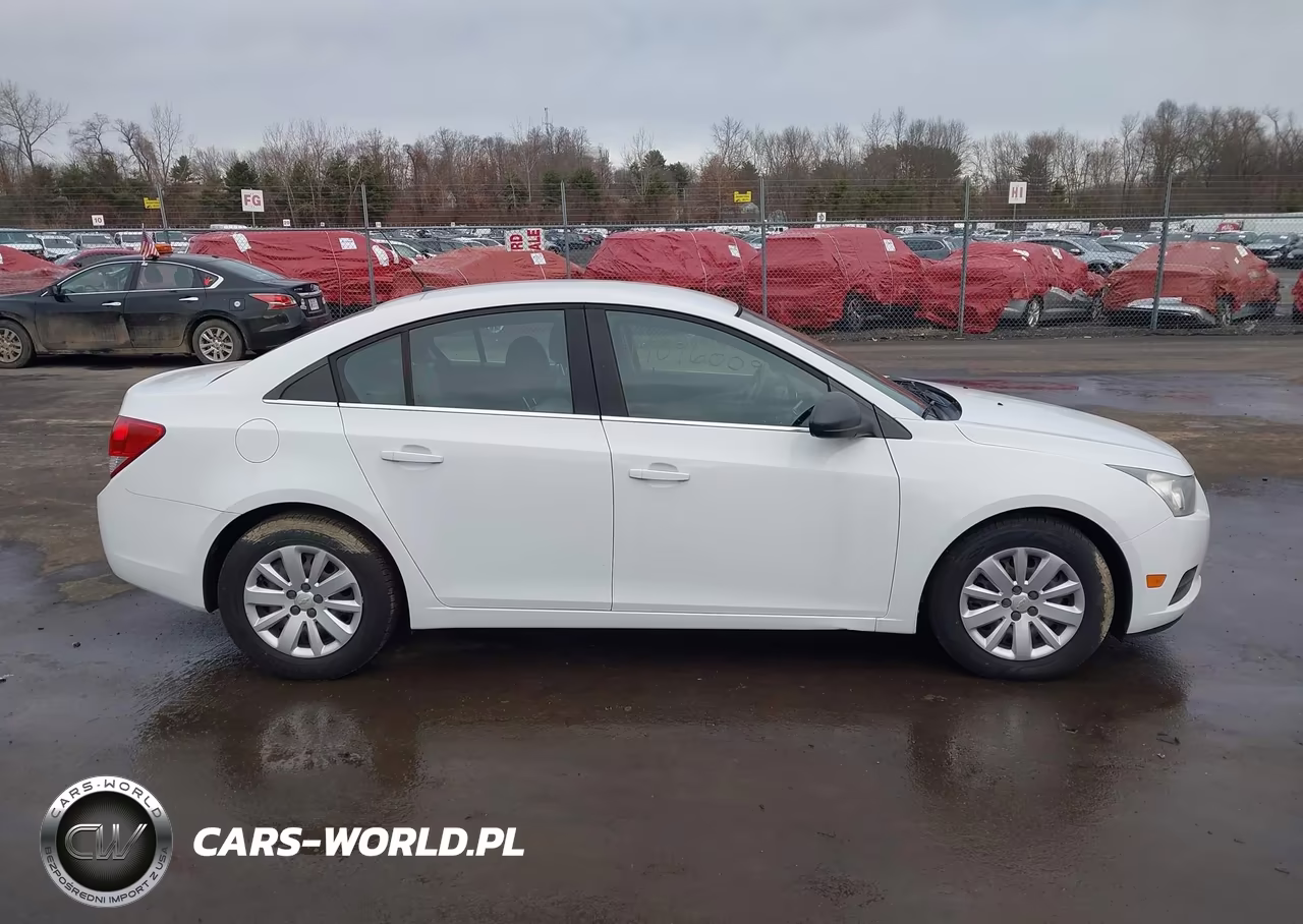 2011 Chevrolet Cruze Ls VIN:1G1PC5SHXB7247986 - 13