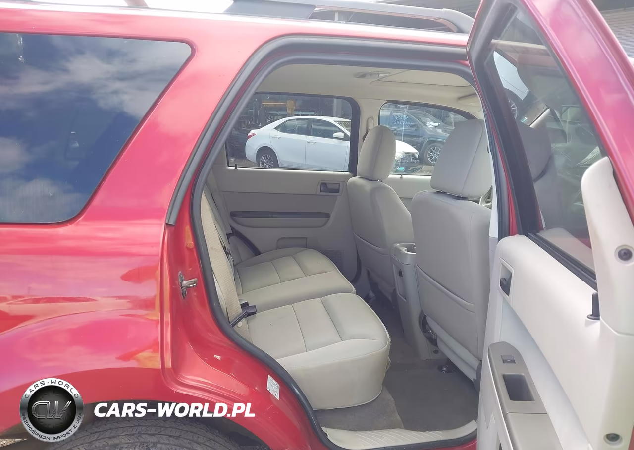 2010 Ford Escape Xlt VIN:1FMCU0DG7AKD45858 - 8