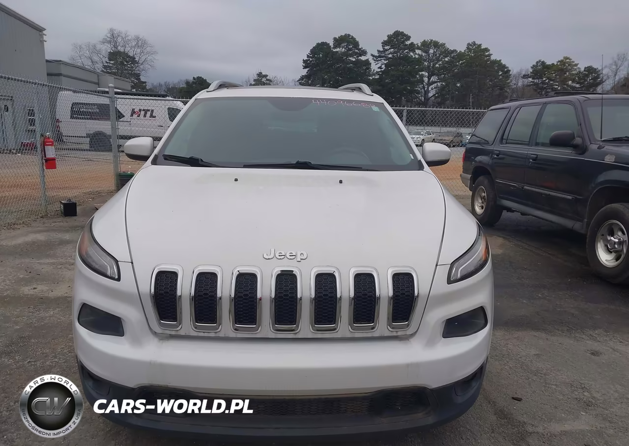 2016 Jeep Cherokee Latitude VIN:1C4PJLCS9GW107906 - 12