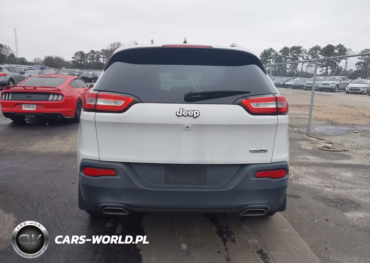 2016 Jeep Cherokee Latitude VIN:1C4PJLCS9GW107906 - 16