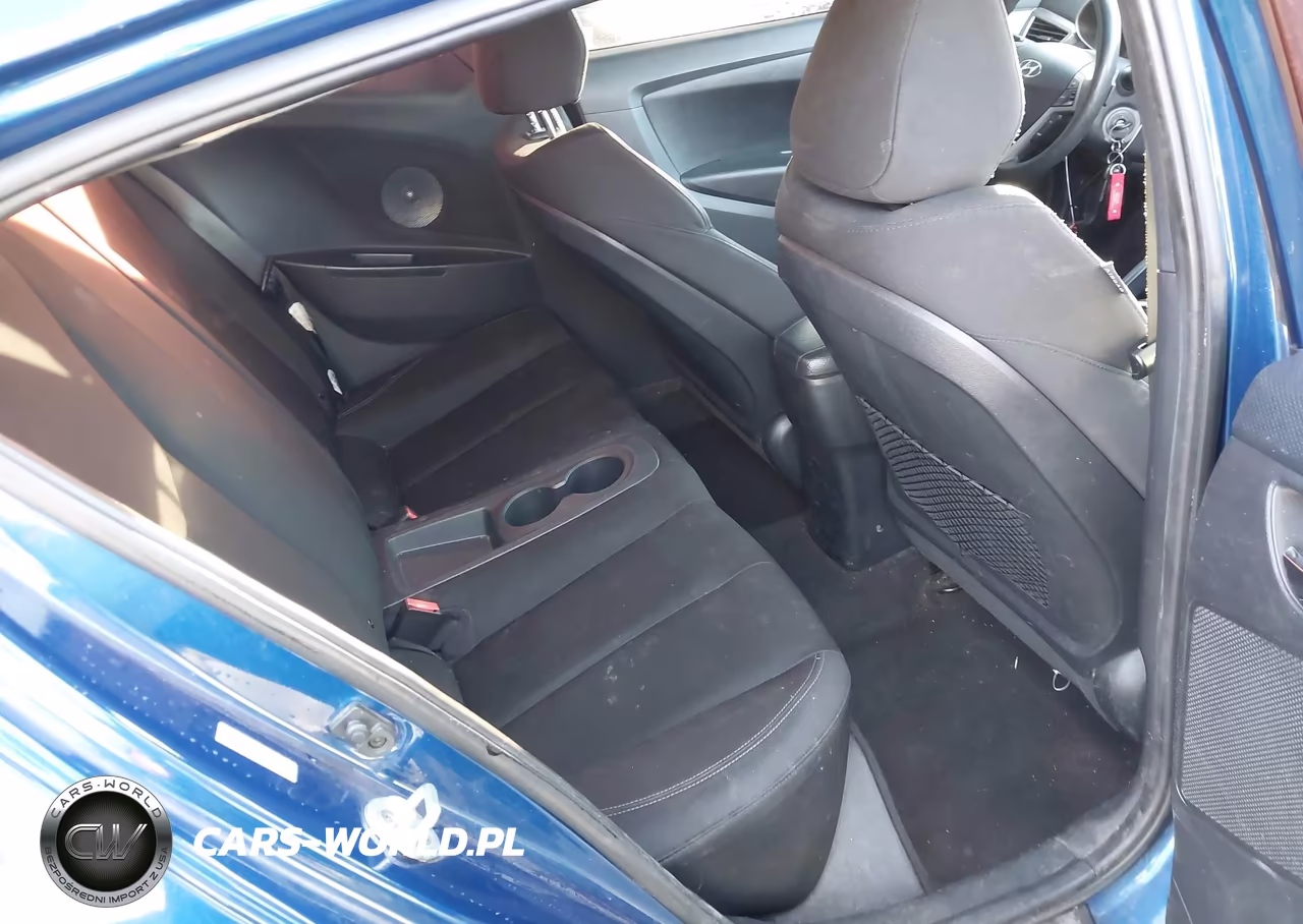 2016 Hyundai Veloster VIN:KMHTC6ADXGU289234 - 8