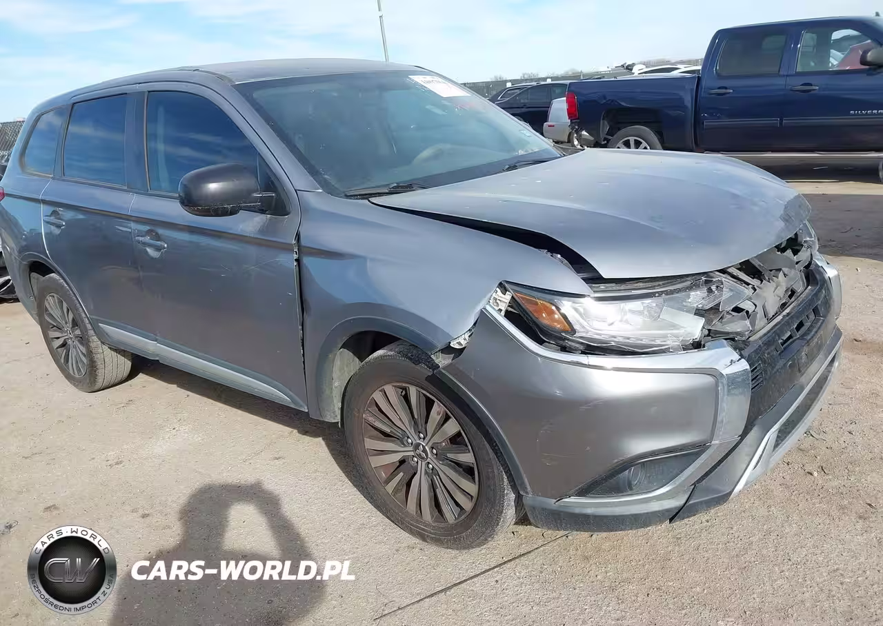2019 Mitsubishi Outlander Es