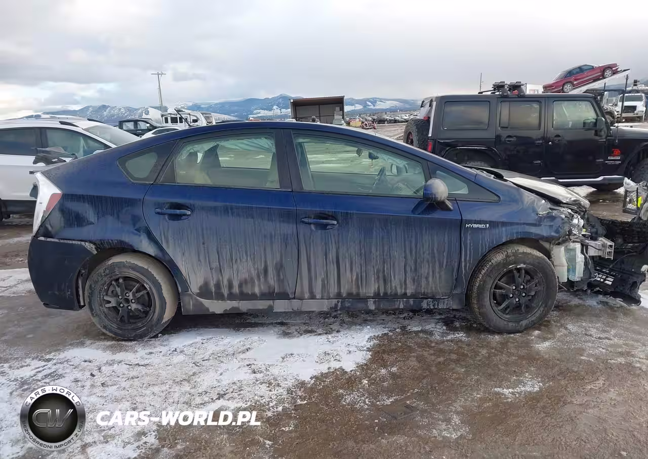 2015 Toyota Prius Four VIN:JTDKN3DUXF0413822 - 13