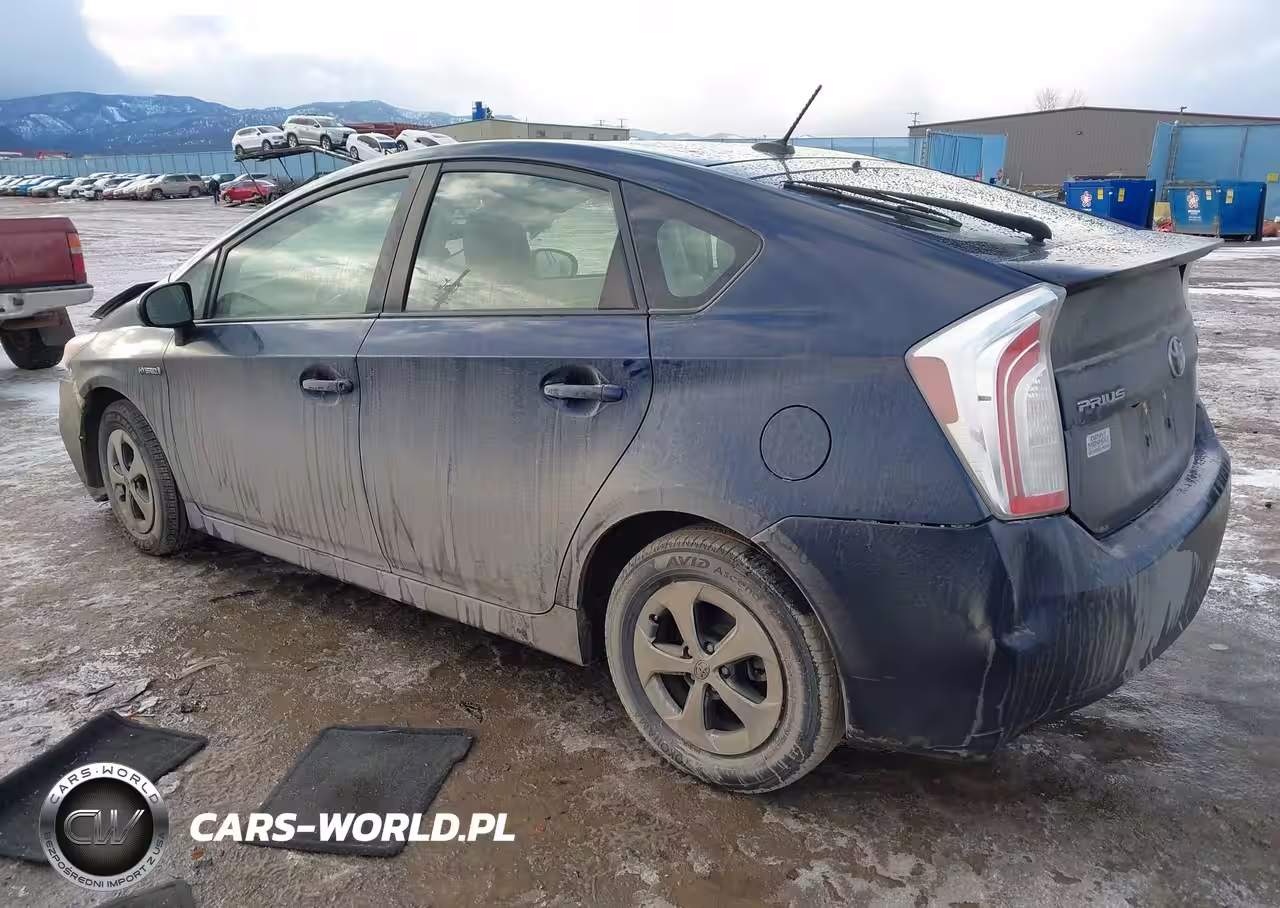 2015 Toyota Prius Four VIN:JTDKN3DUXF0413822 - 3
