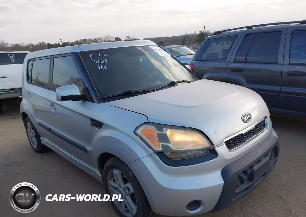 2011 Kia Soul +