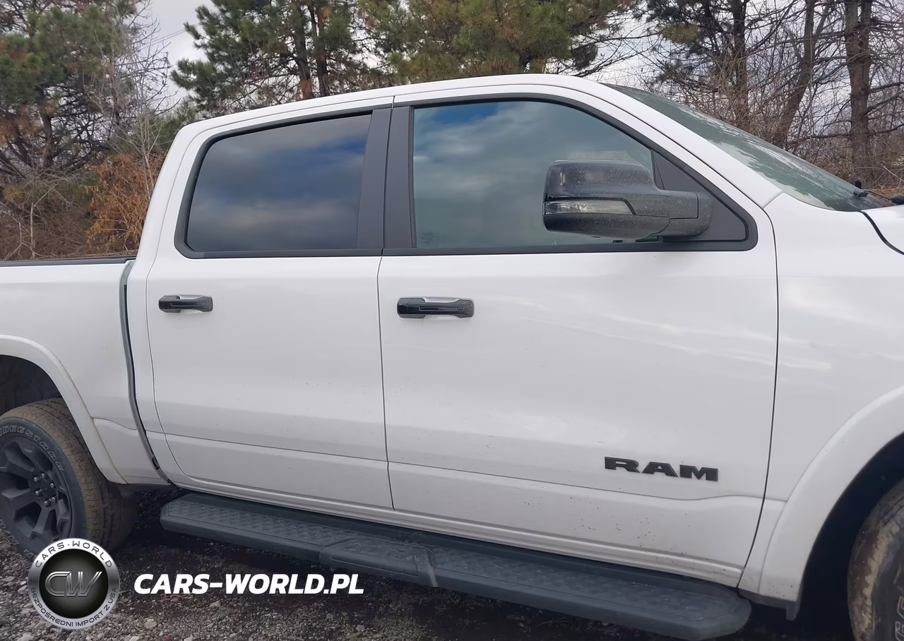 2025 Ram 1500 Big Horn 4X4 5'7 Box VIN:1C6SRFFPXSN509192 - 13