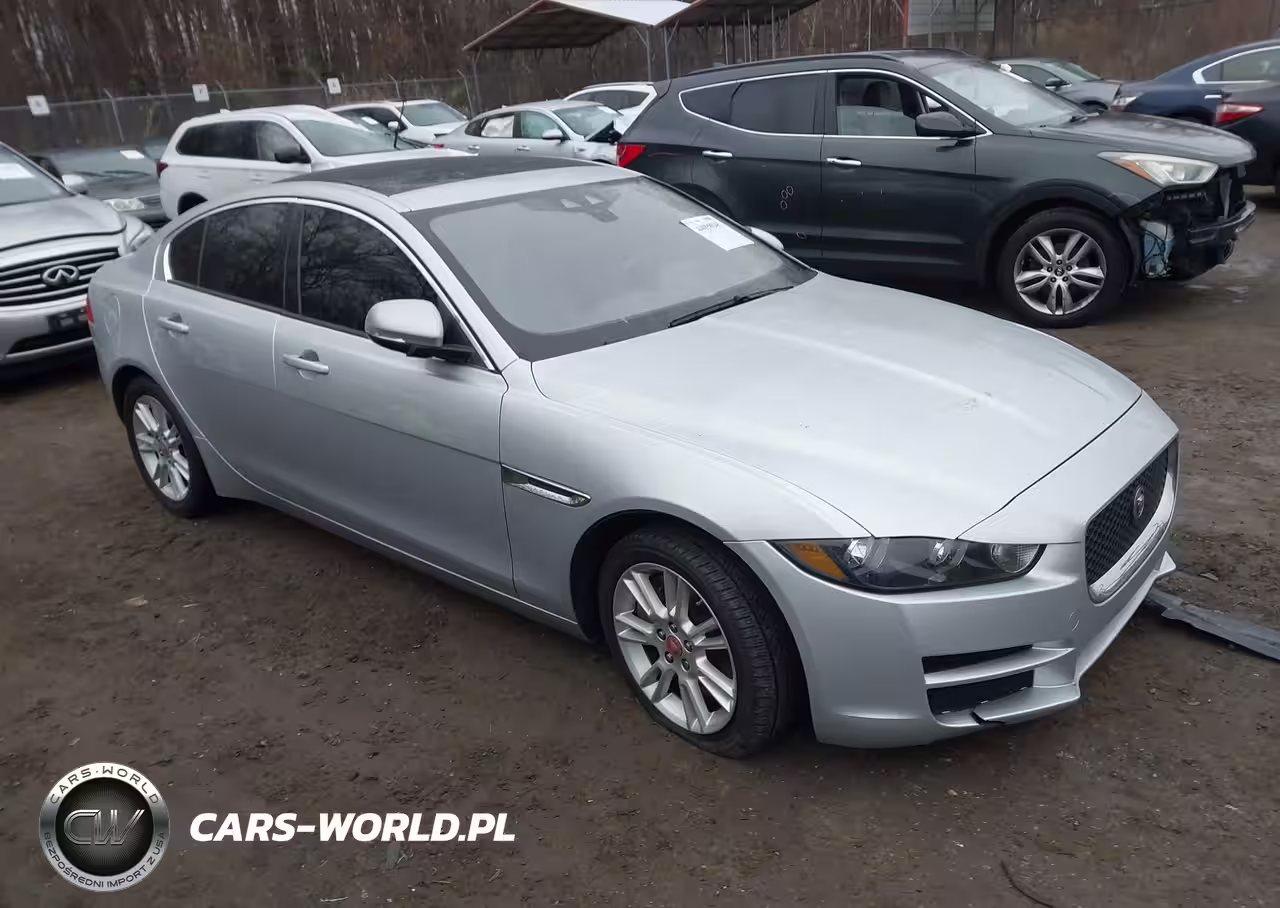 2018 Jaguar Xe 25T Premium