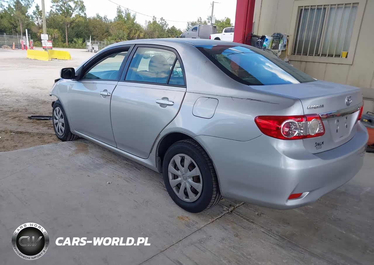 2011 Toyota Corolla Le VIN:JTDBU4EE1B9151226 - 3
