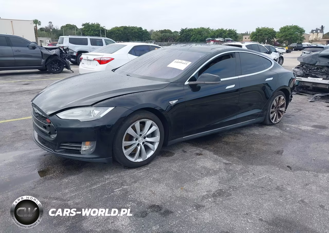 2013 Tesla Model S VIN:5YJSA1DN0DFP12081 - 2