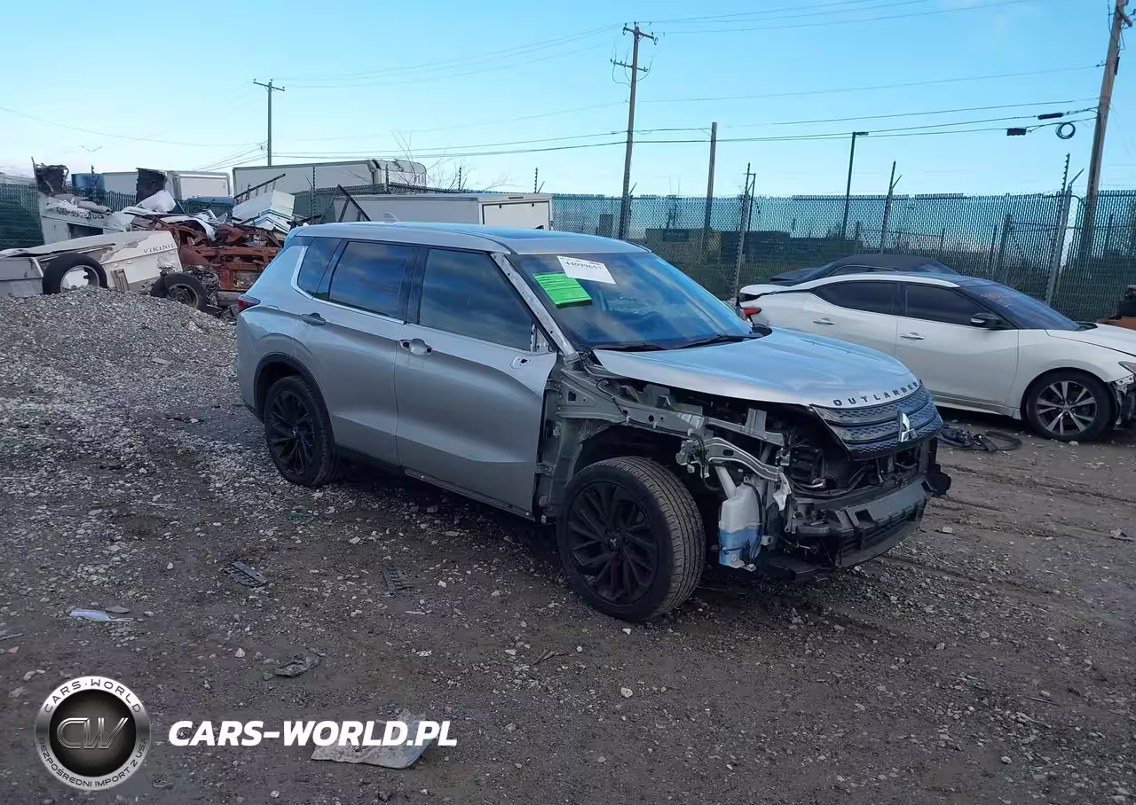 2022 Mitsubishi Outlander Black Edition 2Wd-Se 2.5 2Wd-Se Launch Edition 2Wd