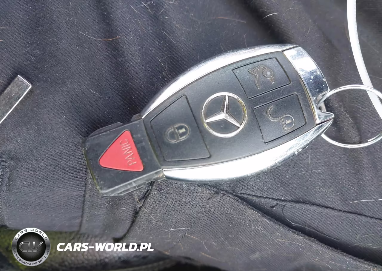 2015 Mercedes-Benz C 300 4Matic VIN:55SWF4KB9FU039855 - 11