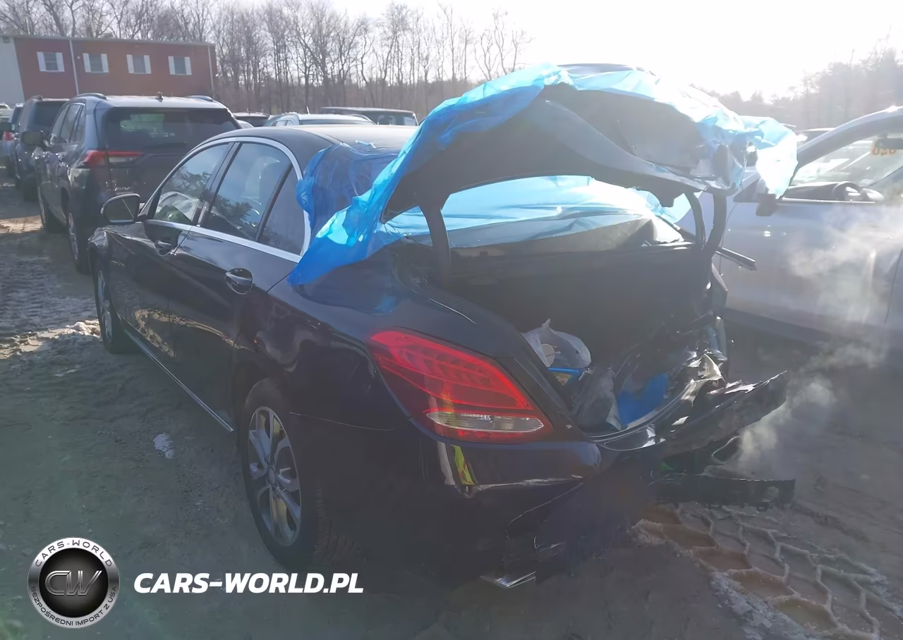 2015 Mercedes-Benz C 300 4Matic VIN:55SWF4KB9FU039855 - 3