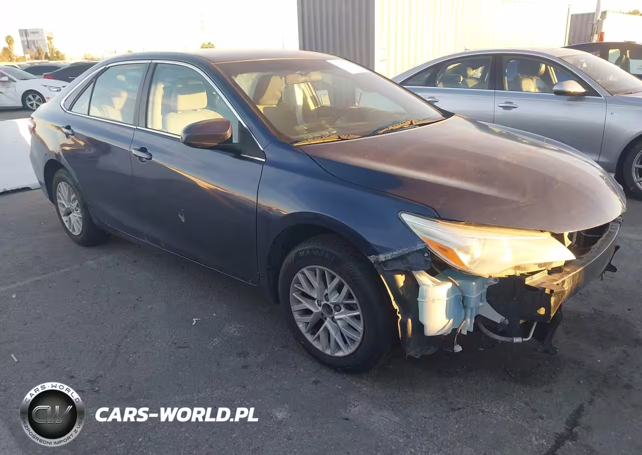 2016 Toyota Camry Le