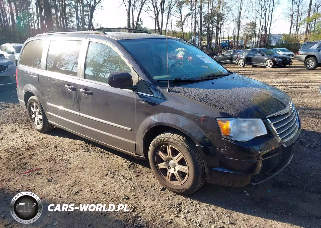 2010 Chrysler Town & Country Touring