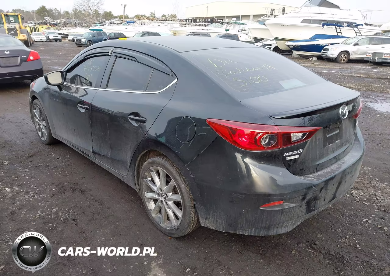 2018 Mazda Mazda3 Touring VIN:3MZBN1V32JM209156 - 3