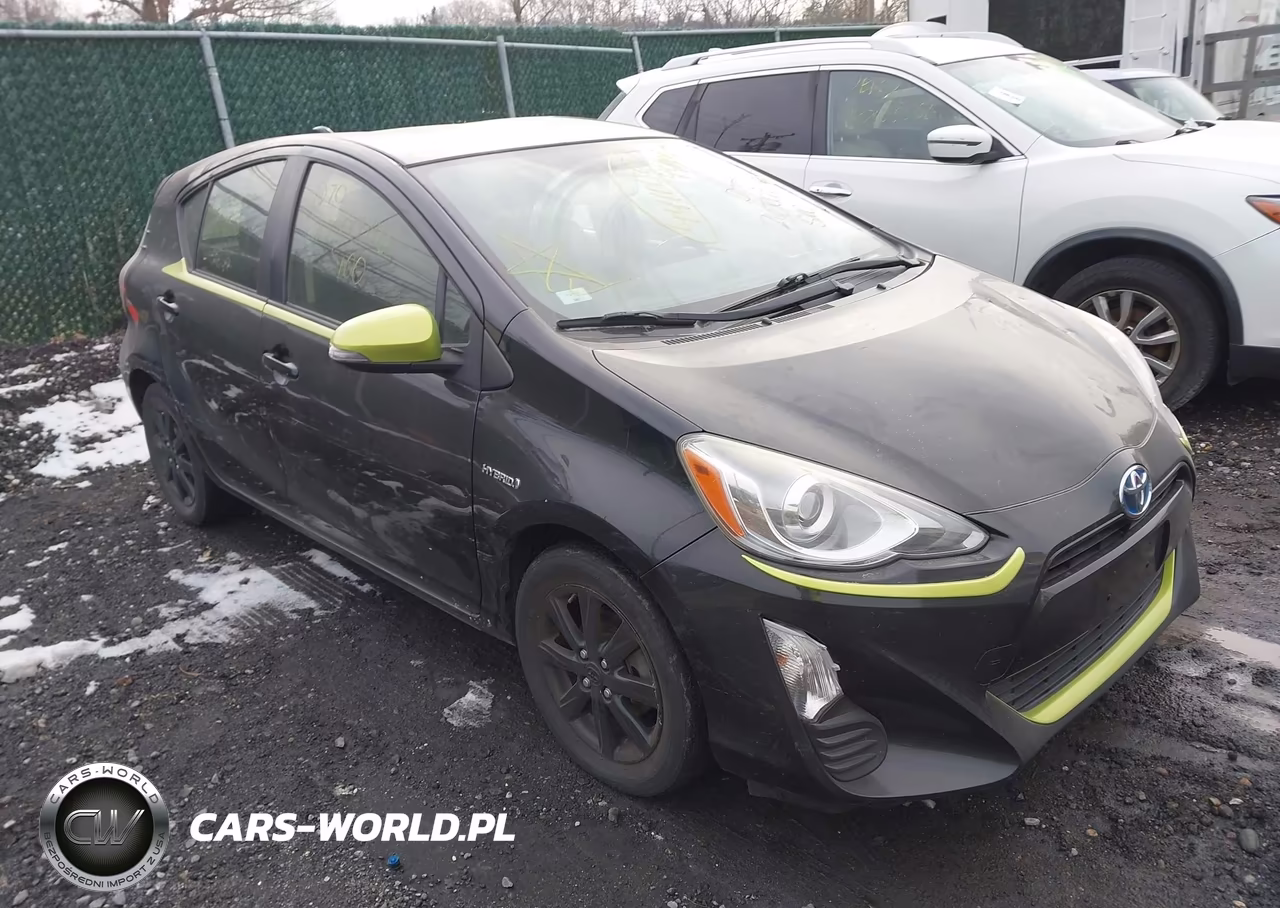 2016 Toyota Prius C Persona Series