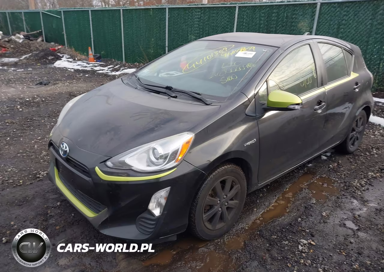 2016 Toyota Prius C Persona Series VIN:JTDKDTB30G1122674 - 2