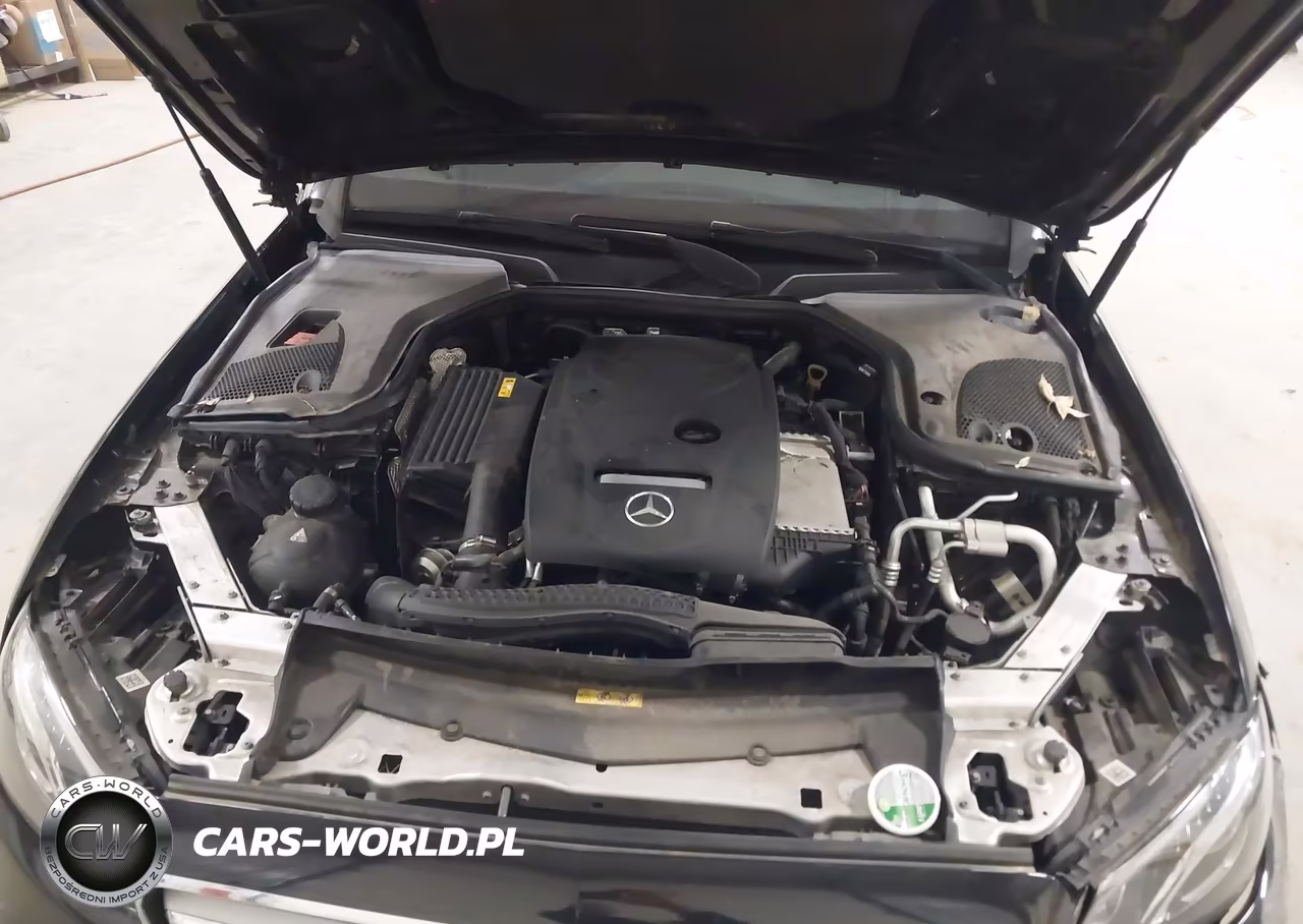 2018 Mercedes-Benz E 300 VIN:WDDZF4JB7JA343340 - 10