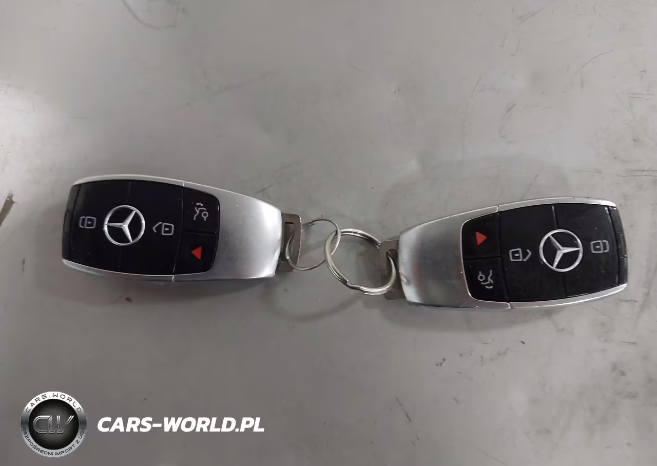 2018 Mercedes-Benz E 300 VIN:WDDZF4JB7JA343340 - 11