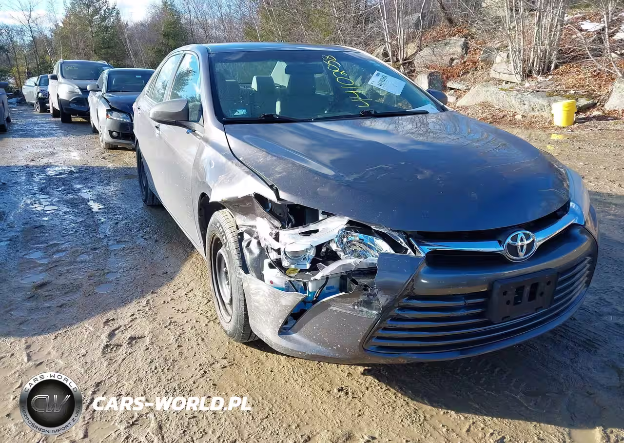 2016 Toyota Camry Le