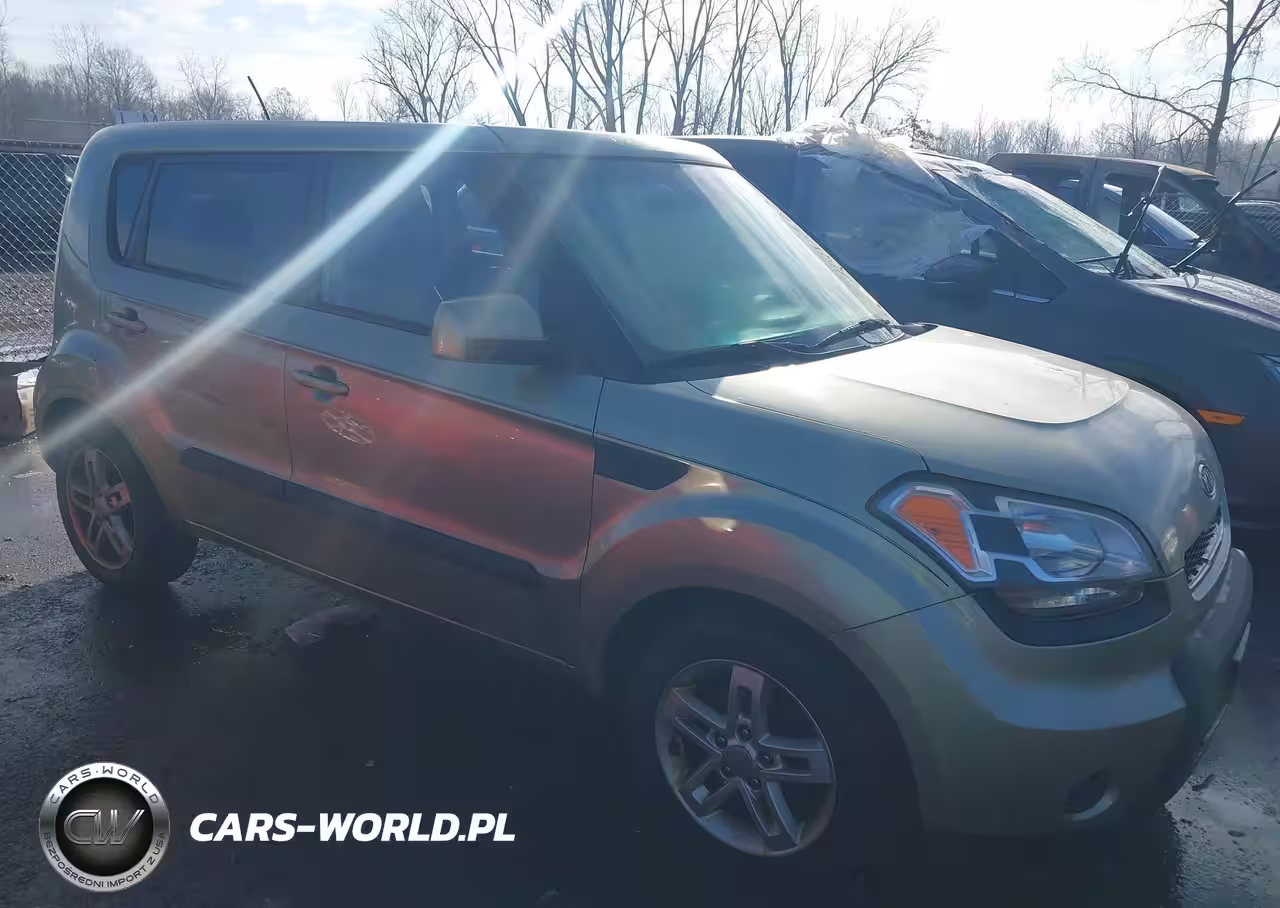 2011 Kia Soul +