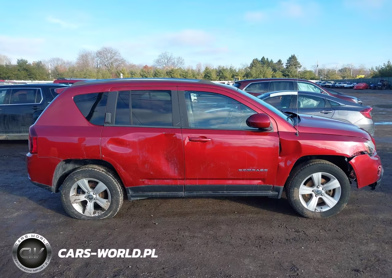 2014 Jeep Compass Latitude VIN:1C4NJDEB9ED825751 - 13