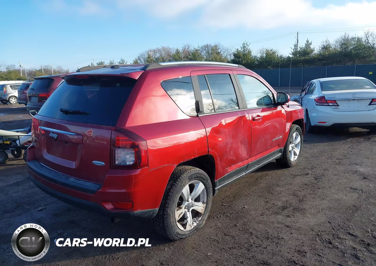 2014 Jeep Compass Latitude VIN:1C4NJDEB9ED825751 - 4
