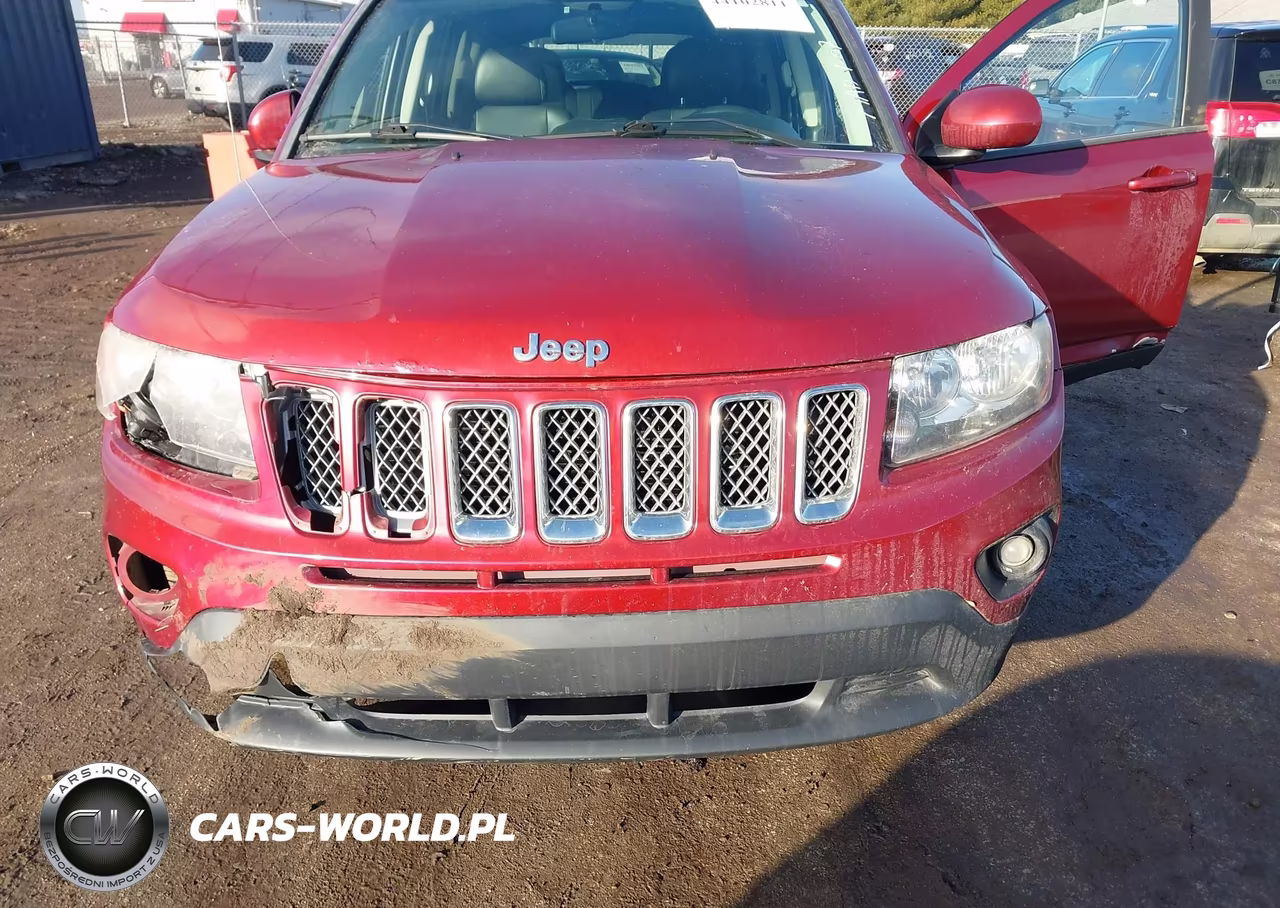 2014 Jeep Compass Latitude VIN:1C4NJDEB9ED825751 - 6