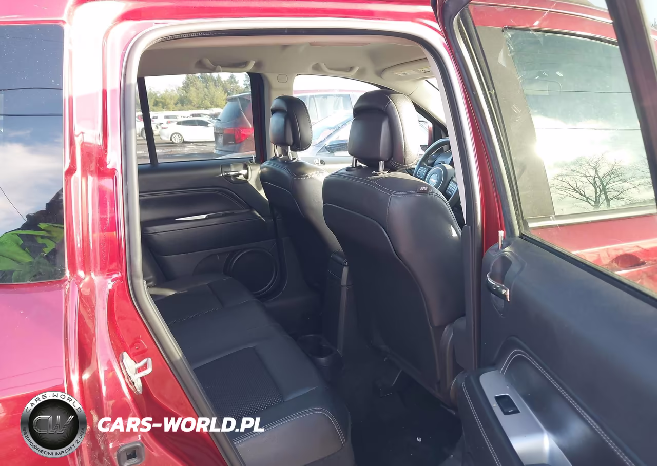 2014 Jeep Compass Latitude VIN:1C4NJDEB9ED825751 - 8