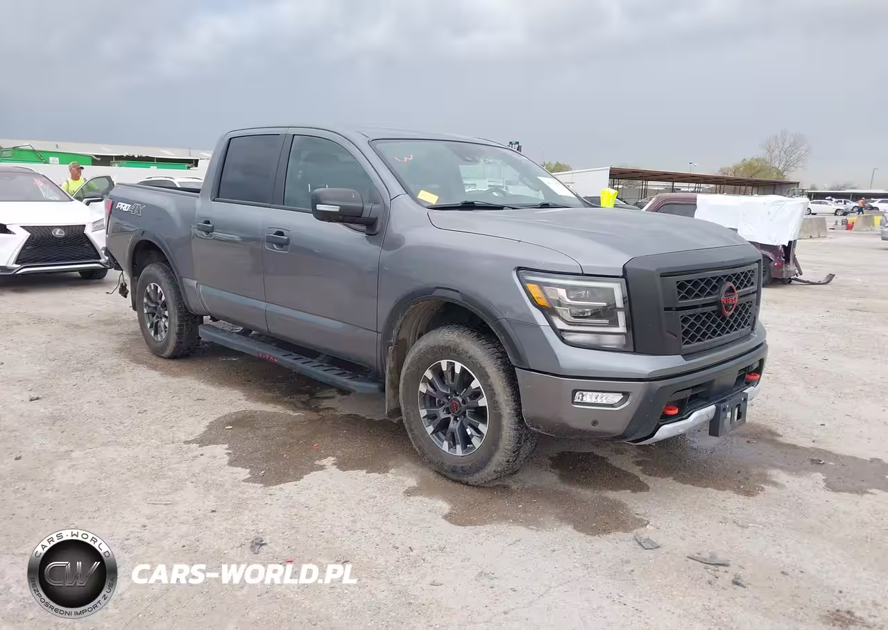 2024 Nissan Titan Pro-4X 4X4