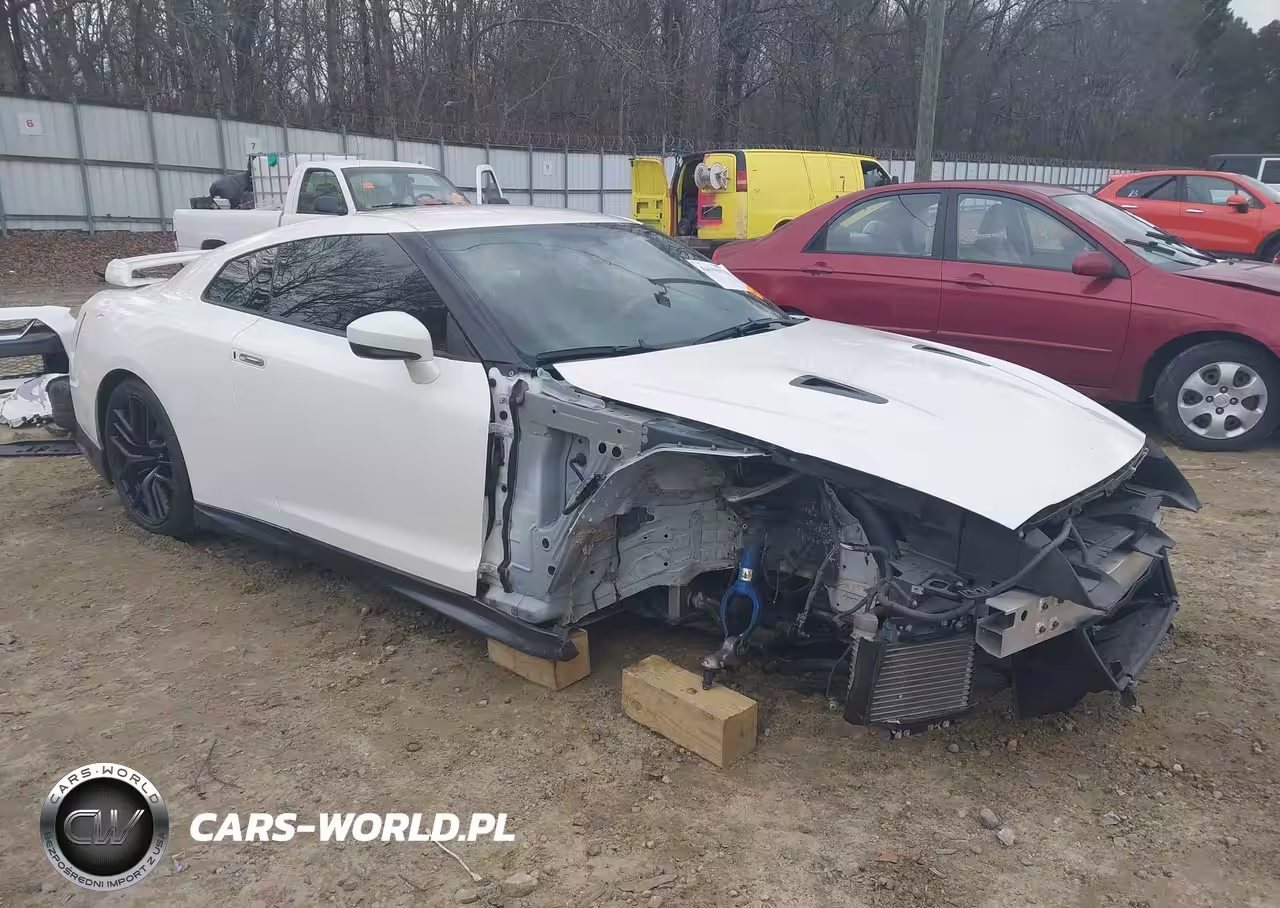 2017 Nissan Gt-R Premium