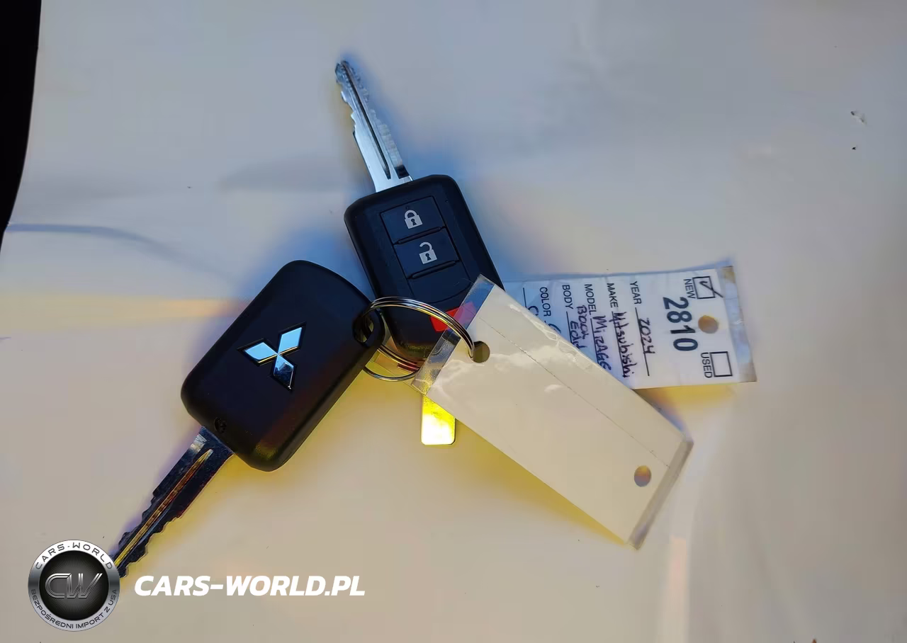 2024 Mitsubishi Mirage Black Edition VIN:ML32AWHJ3RH030701 - 11