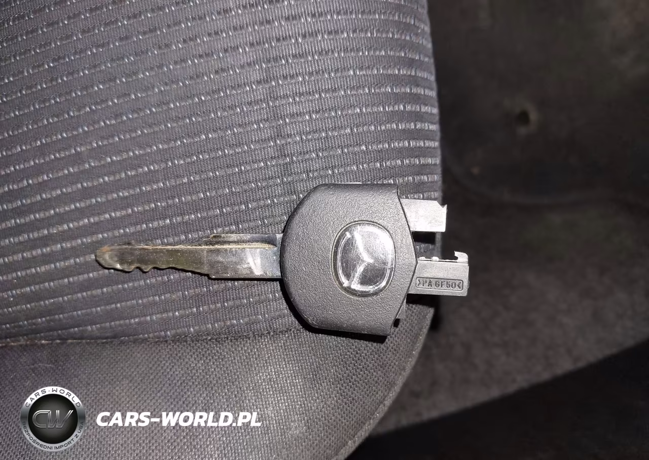 2011 Mazda Mazda3 I Touring VIN:JM1BL1VF0B1487300 - 11