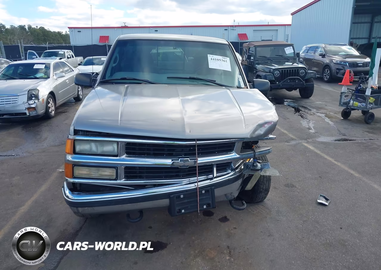 1999 Chevrolet K2500 VIN:1GCGK24R3XR718645 - 12