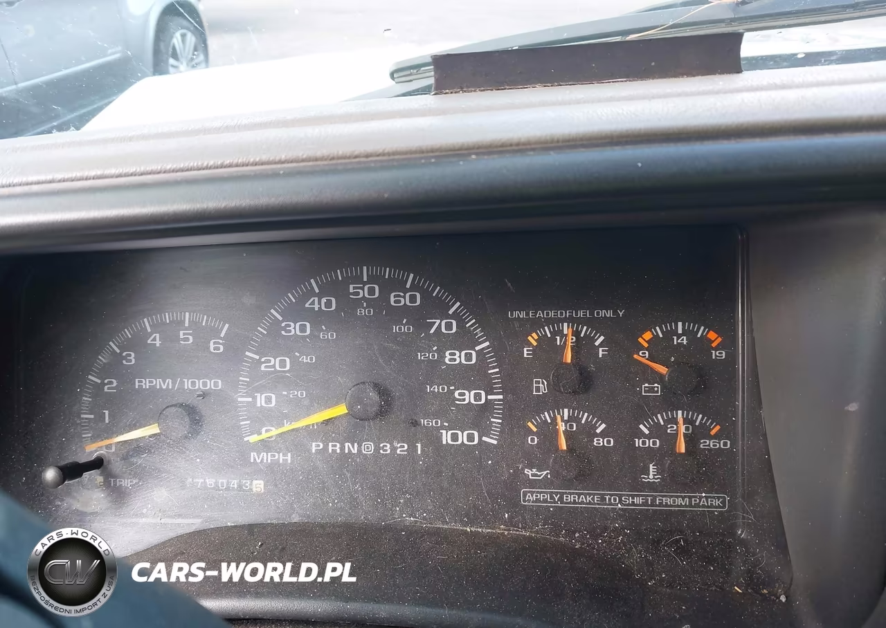 1999 Chevrolet K2500 VIN:1GCGK24R3XR718645 - 7