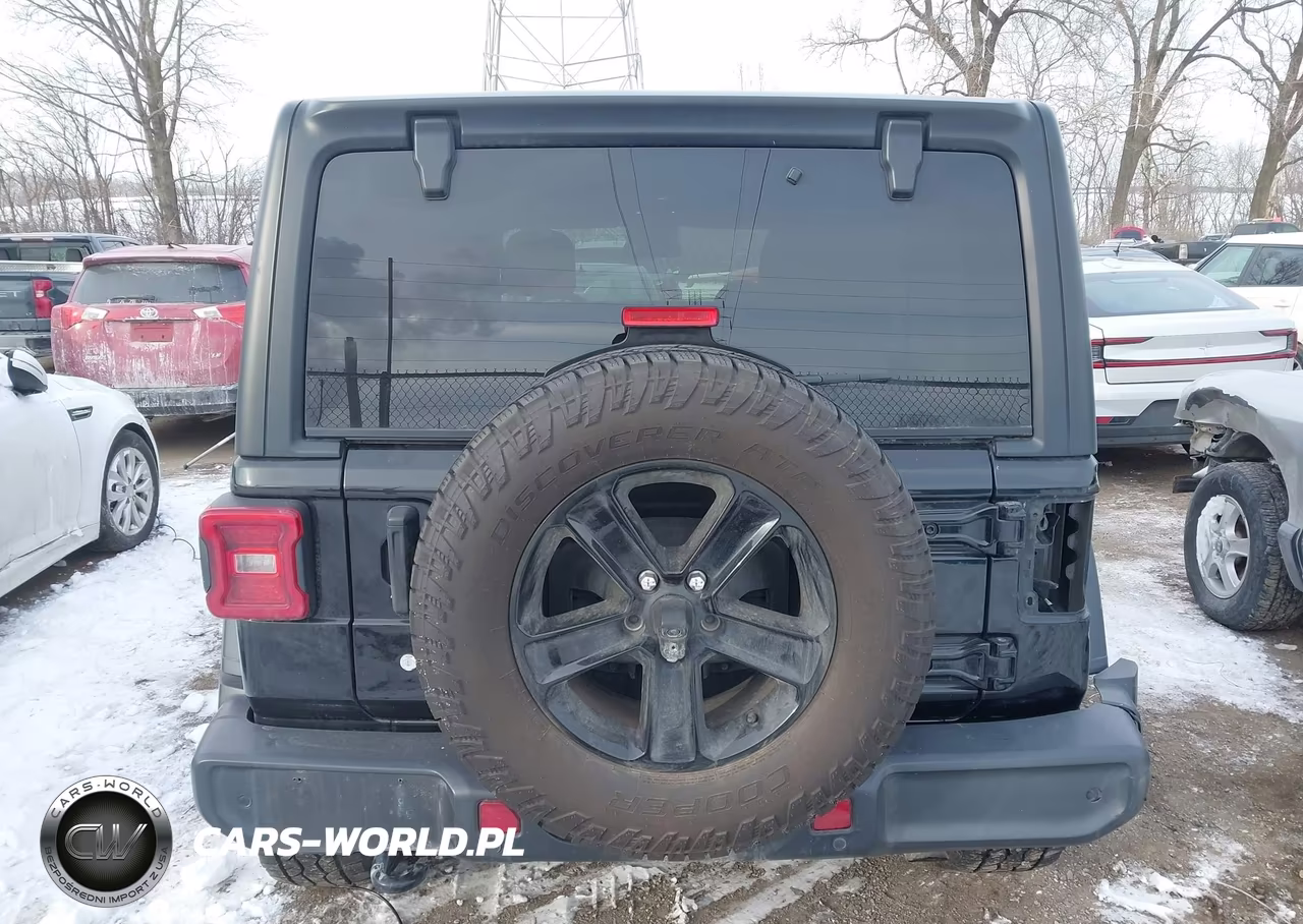 2020 Jeep Wrangler Unlimited Sport Altitude 4X4 VIN:1C4HJXDG4LW232327 - 16