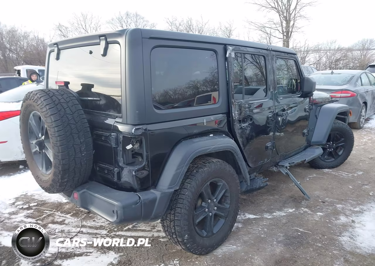 2020 Jeep Wrangler Unlimited Sport Altitude 4X4 VIN:1C4HJXDG4LW232327 - 4