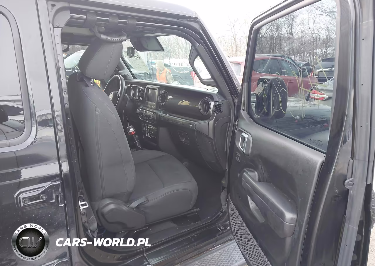 2020 Jeep Wrangler Unlimited Sport Altitude 4X4 VIN:1C4HJXDG4LW232327 - 5
